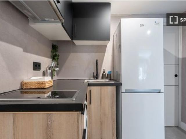 Habitación en piso compartido en madrid