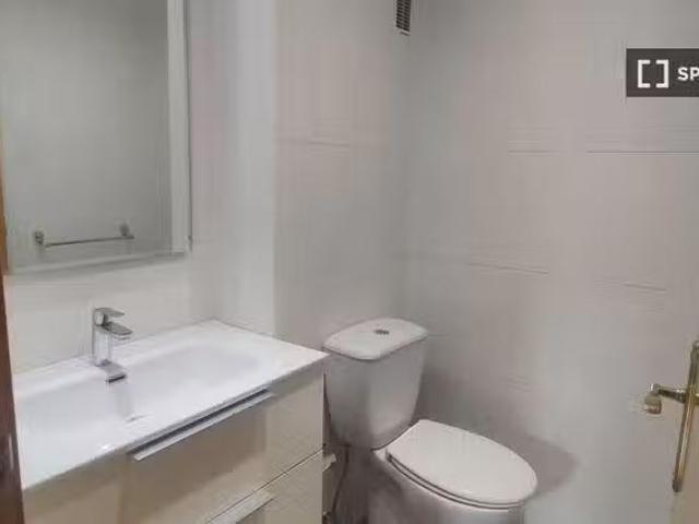 Habitación en piso compartido en madrid