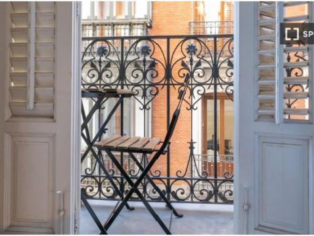 Habitación en piso compartido en madrid