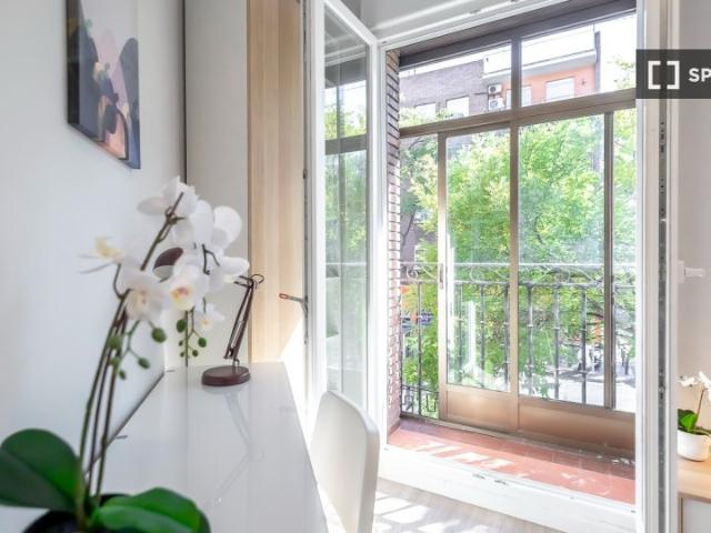 Habitación en piso compartido en Numancia, Madrid