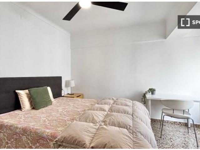 Habitación en piso compartido en Palma