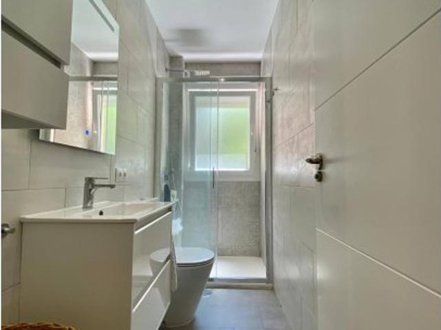 Habitación en piso compartido en Quintana, Madrid