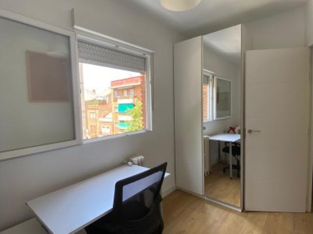 Habitación en piso compartido en Quintana, Madrid