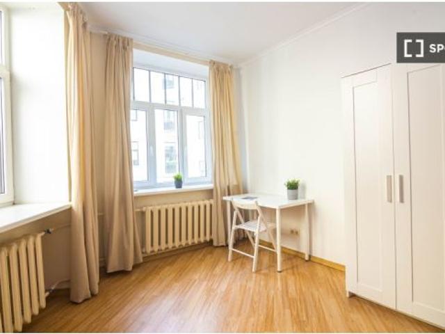 Habitacion en piso compartido en R?ga