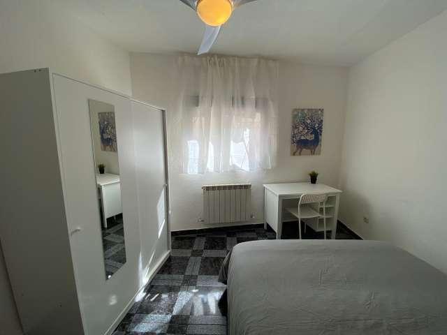 Habitación en piso compartido en San Isidro, Madrid