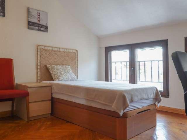 Habitación en piso compartido, Fuente del Berro, Madrid