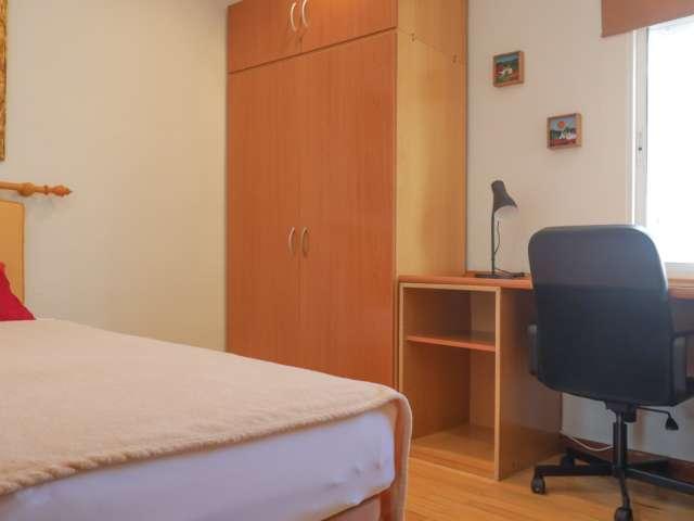 Habitación en piso compartido, Fuente del Berro, Madrid