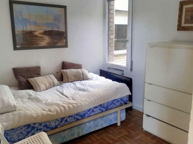 Habitación en piso compartido, Fuente del Berro, Madrid
