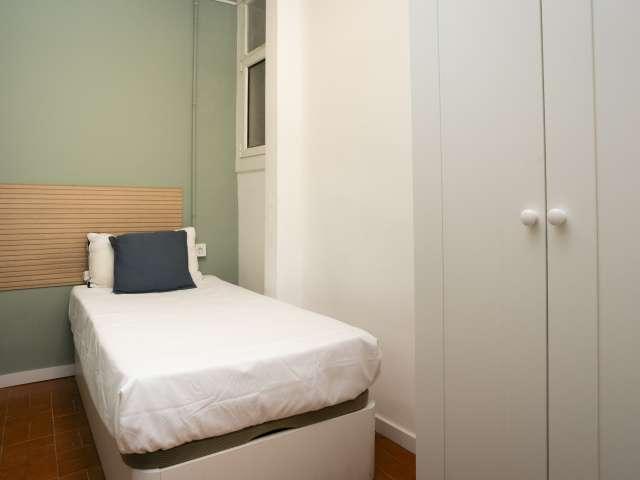 Habitación en piso compartido en la Sagrada Familla, Barcelona