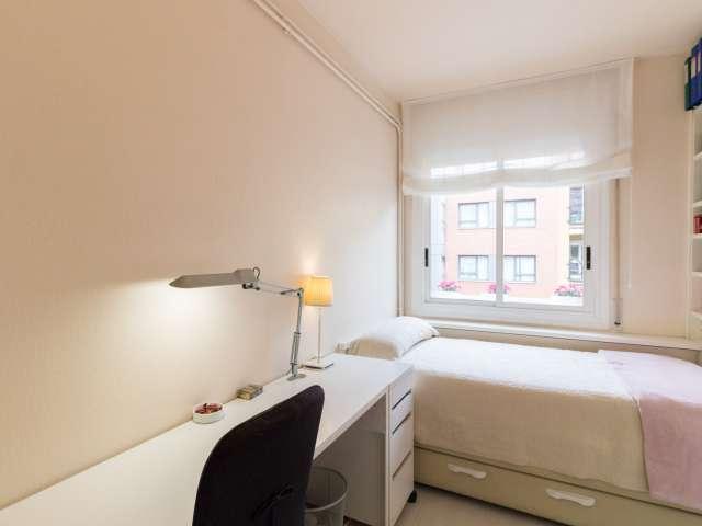 Habitación en piso de 3 dormitorios en Gràcia, Barcelona