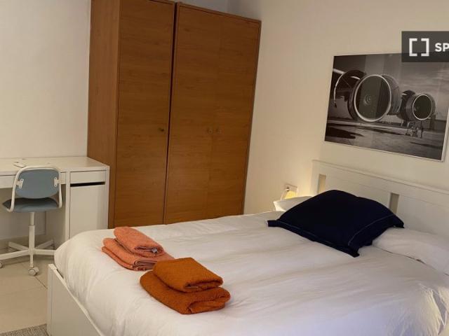Habitación en piso de 3 habitaciones, Sant Pere Santa Caterina i la Ribera