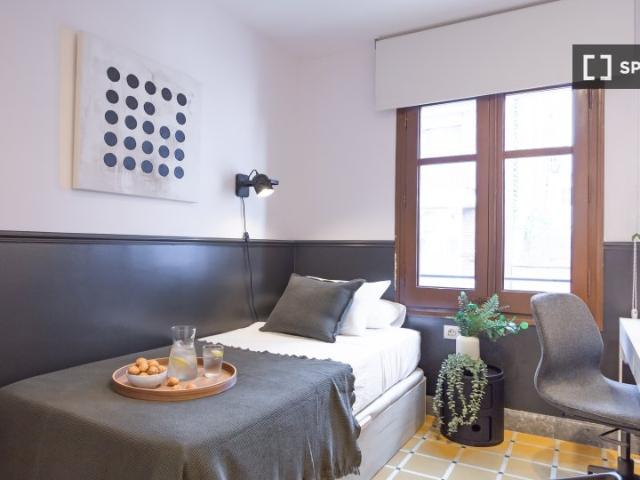 Habitación en piso de 15 habitaciones, Camp d'en Grassot i Gracia Nova