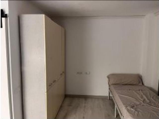 Habitación en piso de 1 dormitorio en alquiler en Gavà, Barcelona