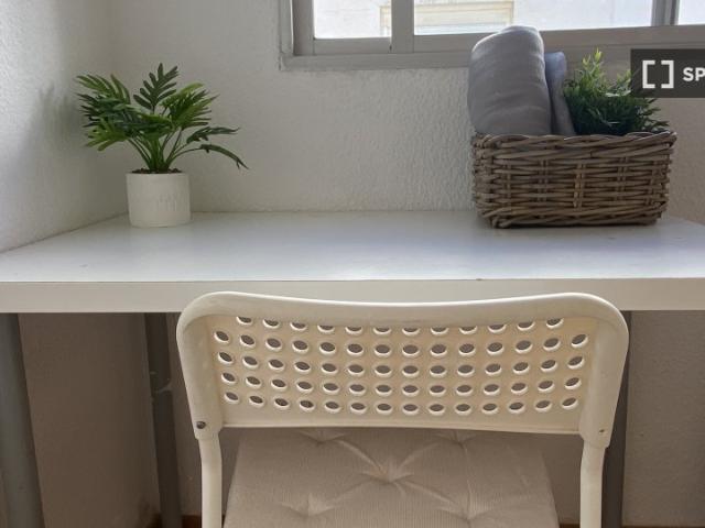 Habitación en piso de 2 habitaciones, La Malva Rosa, Valencia