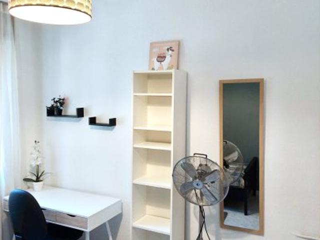 Habitación en piso de 7 habitaciones en alquiler en Guindalera, Madrid
