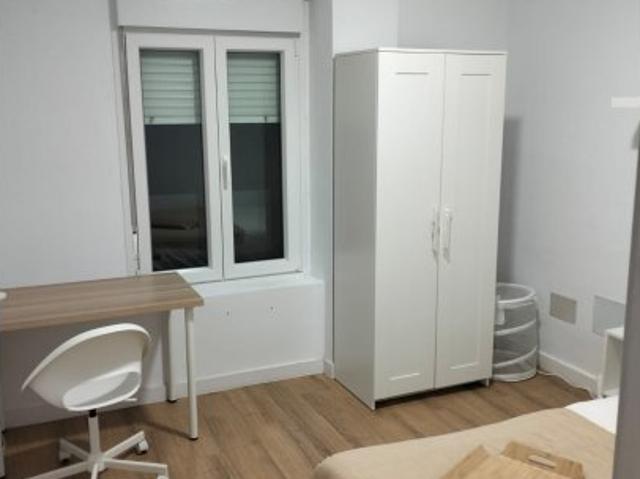 Habitación en piso de 7 habitaciones en alquiler en Triana, Las Palmas