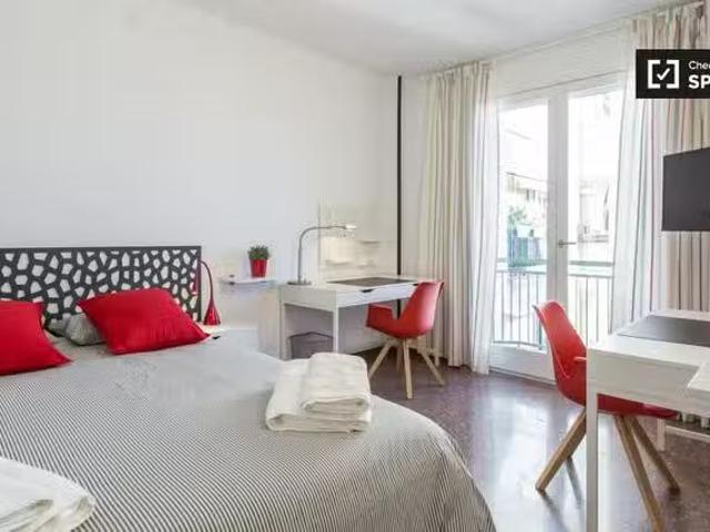 Habitación en piso de 4 dormitorios en el Eixample, Barcelona