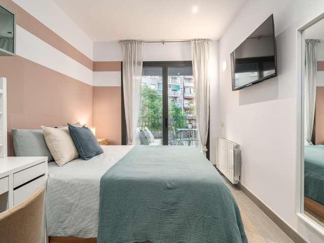 Habitación en piso de 4 habitaciones en alquiler en Sants Badal, Barcelona