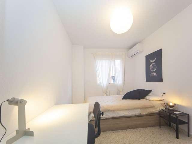 Habitación en piso de 4 habitaciones en alquiler en Parque Nueva Granada