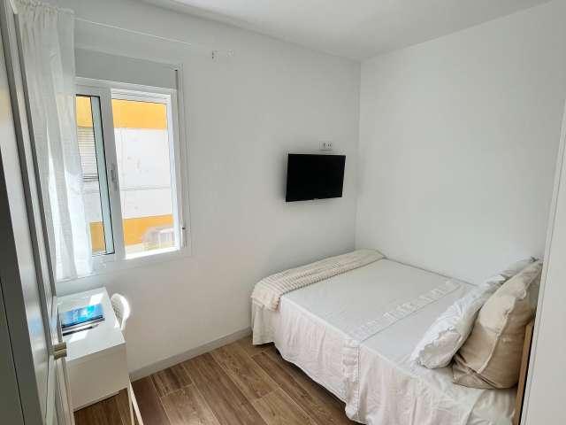 Habitación en piso de 4 habitaciones en alquiler, Villegas, Sevilla