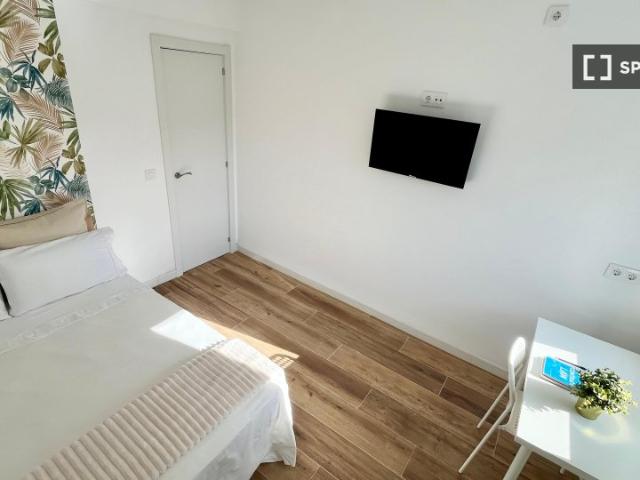 Se alquila habitación en piso compartido en Villegas, Sevilla