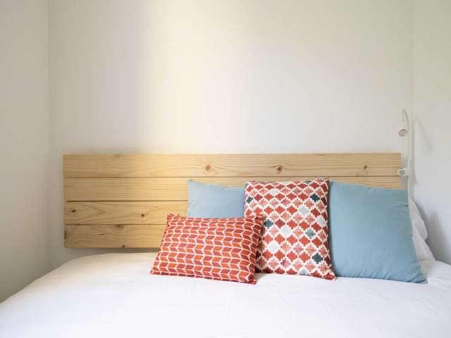 Habitación en piso de 4 habitaciones en Trafalgar, Madrid