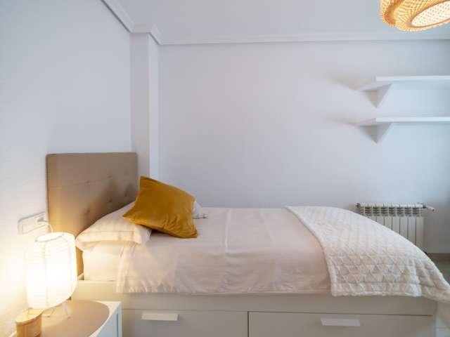 Habitación en piso compartido de 5 camas, L'Amistat, Valencia
