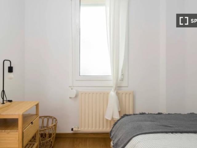 Habitación en piso de 5 habitaciones en alquiler en Les Corts, Barcelona