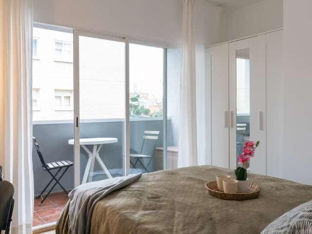 Habitación en piso de 5 habitaciones en Madrid