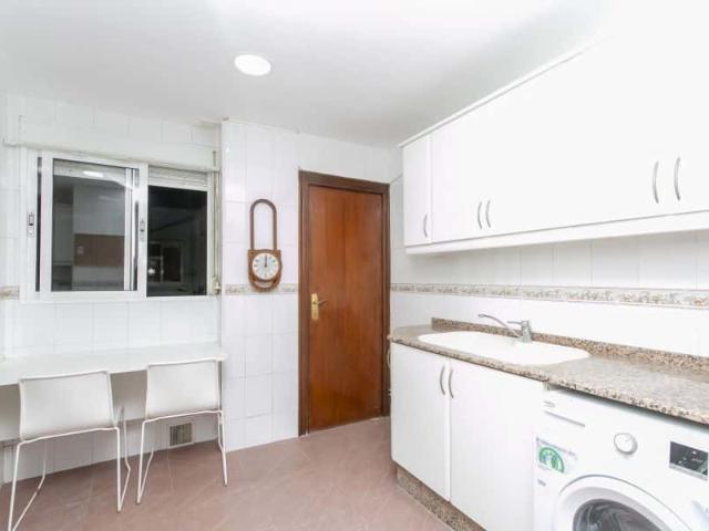 Habitación en piso de 5 habitaciones en Sant Francesc