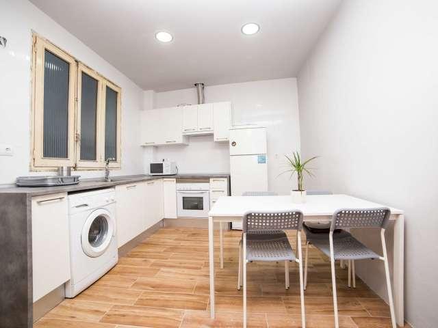 Habitación en piso de 6 habitaciones, La Xerea, Valencia