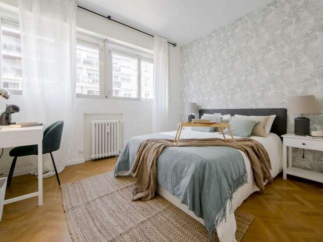 Habitación en piso de 9 habitaciones en alquiler, Cuatro Caminos, Madrid