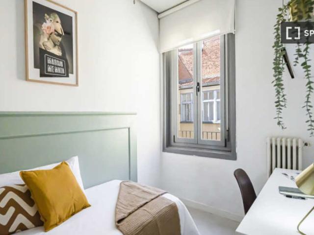 Habitación en piso compartido en alquiler en Justicia, Madrid