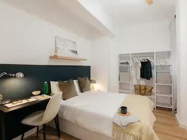 Habitación en Plaça d'Artur Piera, L'Olivereta