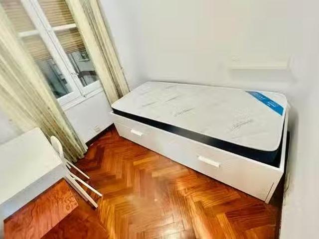 Habitación en Plaza de Luca de Tena, Palos de Moguer
