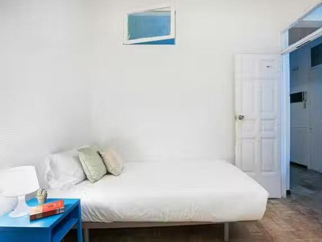 Habitación en Plaza de la Marina Española, Palacio