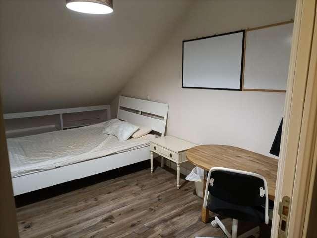 Habitación en Pozuelo de Alarcón, Madrid, gastos incluidos