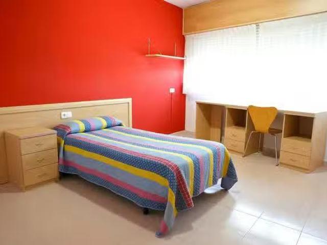 Habitación en Rúa Alfonso X O Sabio, Acea de Olga
