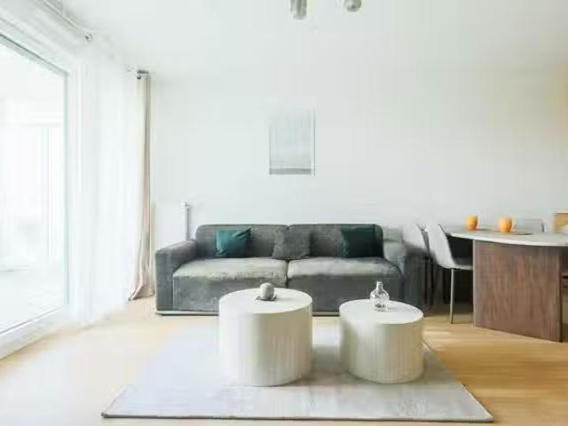 Habitación en Rue des Bas, Bécon les Bruyères