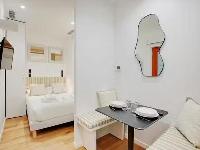 Habitación en Rue Saint Denis, 2nd Arrondissement