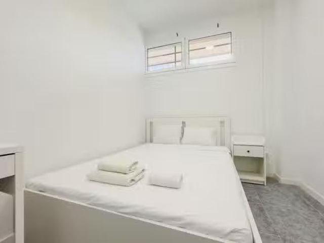 Habitación en Riera de Can Toda, La Salut