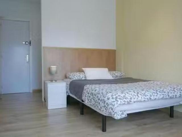 Habitación en Ronda de Sant Pere, Dreta de l'Eixample