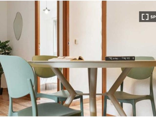 Habitación en un apartamento compartido de 10 habitaciones en alquiler en Atalaya, no se admiten par