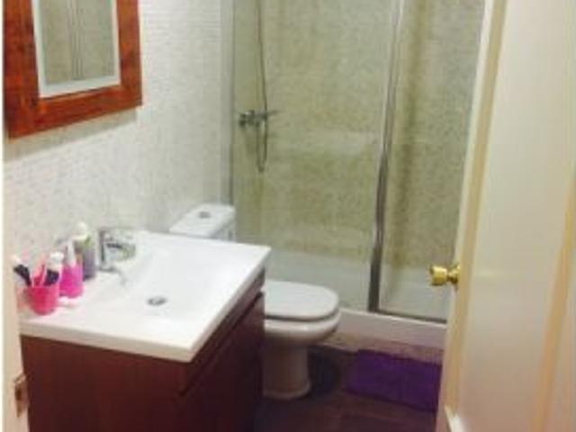 Habitación en un apartamento compartido de 1 dormitorio en alquiler en Casa de Campo