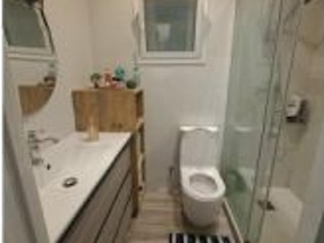 Habitación en un apartamento compartido de 1 dormitorio en alquiler en El Poble Sec