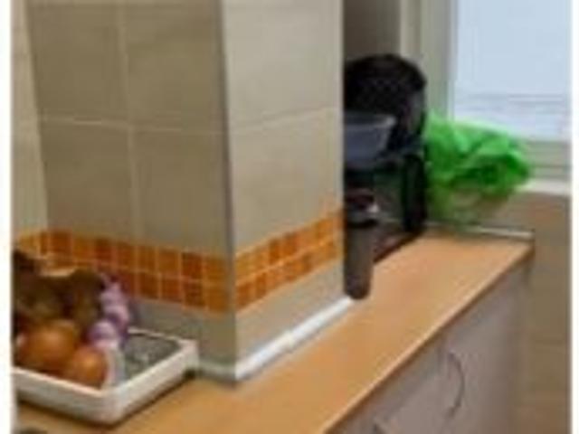 Habitación en un apartamento compartido de 1 dormitorio en alquiler en Goya