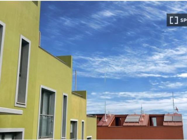 Habitación en un apartamento compartido de 1 dormitorio en alquiler en La Orotava, algunos gastos in
