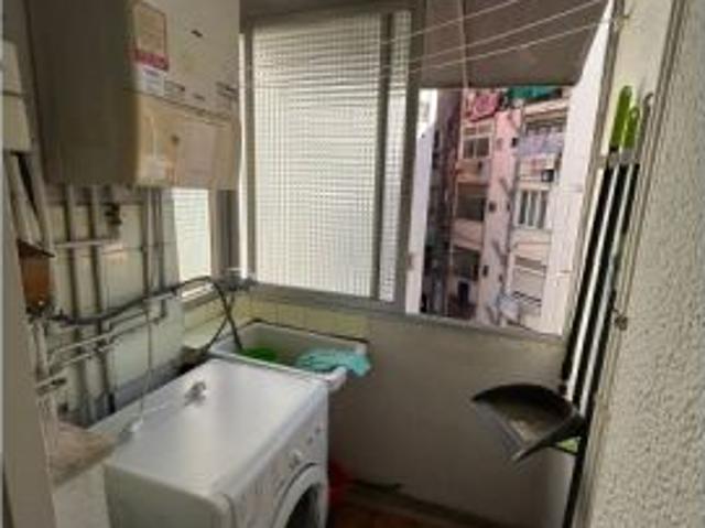 Habitación en un apartamento compartido de 1 dormitorio en alquiler en La Sagrada Família