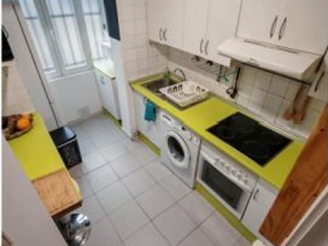 Habitación en un apartamento compartido de 2 habitaciones en alquiler en Los Ángeles