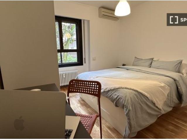 Habitación en un apartamento compartido de 4 habitaciones en alquiler en Valverde, gastos incluidos